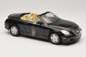 Lexus SC430 Cabriolet Schwarz Motormax 1:18 73119 Metall – Bild 4 von 6