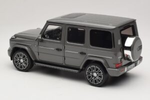 Mercedes G-Class W465 Classic Grey Norev 1:18 183035 Metall – Bild 5 von 6
