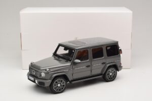 Mercedes G-Class W465 Classic Grey Norev 1:18 183035 Metall – Bild 6 von 6