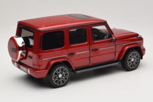 Mercedes G-Class W465 Hyacinth Red Norev 1:18 183037 Metall – Bild 2 von 6