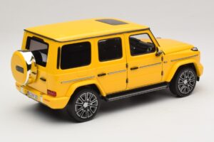 Mercedes G-Class W465 Sun Yellow Norev 1:18 183038 Metall – Bild 2 von 6