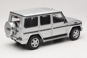 Mercedes G500 W463 LWB Händler Edition Silber AUTOart 1:18 B66962142 Metall – Bild 3 von 8