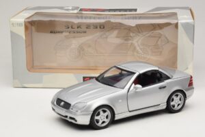 Mercedes SLK230 R170 AMG Roadster Silber UT Models 1:18 26152 Metall – Bild 8 von 8