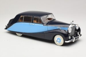 Rolls-Royce Silver Wraith Empress by Hooper Schwarz & Dunkelblau MCG 1:18 MCG18051 Metall – Bild 4 von 6
