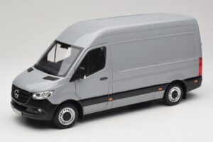Mercedes Sprinter Grau Norev 1:18 Mercedes Sprinter Grau Norev 1:18 183042 Metall