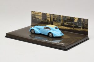 Alfa Romeo 8C 2900B Lungo Hellblau Minichamps 1:43 436120420 Metall – Bild 3 von 5