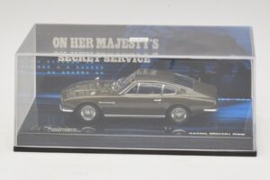 Aston Martin DBS On Her Majesty's Secret Service Minichamps 1:43 436137600 Metall – Bild 4 von 5