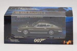 Aston Martin DBS On Her Majesty's Secret Service Minichamps 1:43 436137600 Metall – Bild 5 von 5