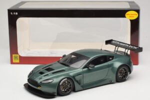 Aston Martin V12 Vantage GT3 Grün AUTOart 1:18 81306 Metall – Bild 6 von 6