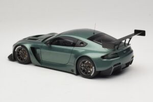 Aston Martin V12 Vantage GT3 Grün AUTOart 1:18 81306 Metall – Bild 5 von 6