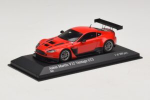 Aston Martin V12 Vantage GT3 Rot Minichamps 1:43 4371121392 Metall – Bild 2 von 4