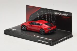 Aston Martin V12 Zagato Rot Minichamps 1:43 437137220 Metall – Bild 3 von 5