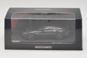 Aston Martin V12 Zagato Scintilla Silver Minichamps 1:43 437137221 Metall – Bild 5 von 5