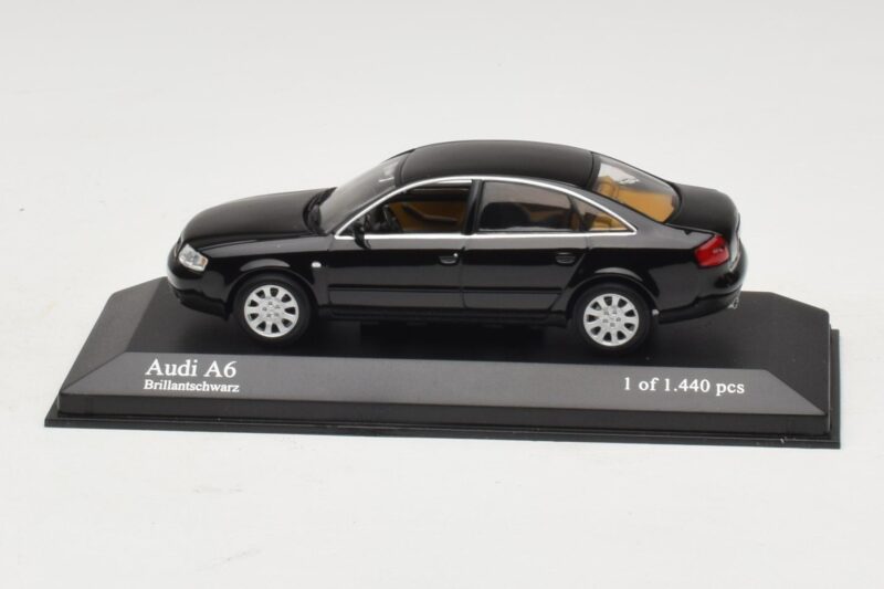 Audi A6 C5 Schwarz Minichamps 1:43 Audi A6 C5 Schwarz Minichamps 1:43 430010200 Metall