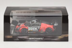 Audi R8 LMS Ultra #1 EK S. Asch / Stoll ADAC GT Masters 2013 Minichamps 1:43 437130101 Metall – Bild 5 von 5