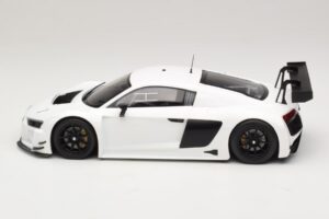 Audi R8 LMS Ultra Weiss 2015 Minichamps 1:18 153151100 Metall – Bild 3 von 6