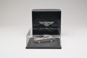 Bentley Continental GT Light Bronze Metallic Minichamps 1:43 BL834 Metall – Bild 4 von 4