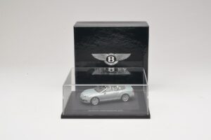 Bentley Continental GTC Light Grey Metallic Minichamps 1:43 BL907 Metall – Bild 4 von 4
