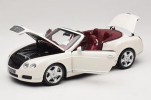 Bentley Continental GTC Weiss Ersatzverpackung Minichamps 1:18 100139032-R1 Metall – Bild 2 von 8