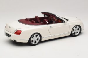 Bentley Continental GTC Weiss Ersatzverpackung Minichamps 1:18 100139032-R1 Metall – Bild 3 von 8
