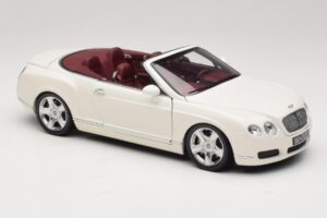 Bentley Continental GTC Weiss Ersatzverpackung Minichamps 1:18 100139032-R1 Metall – Bild 6 von 8