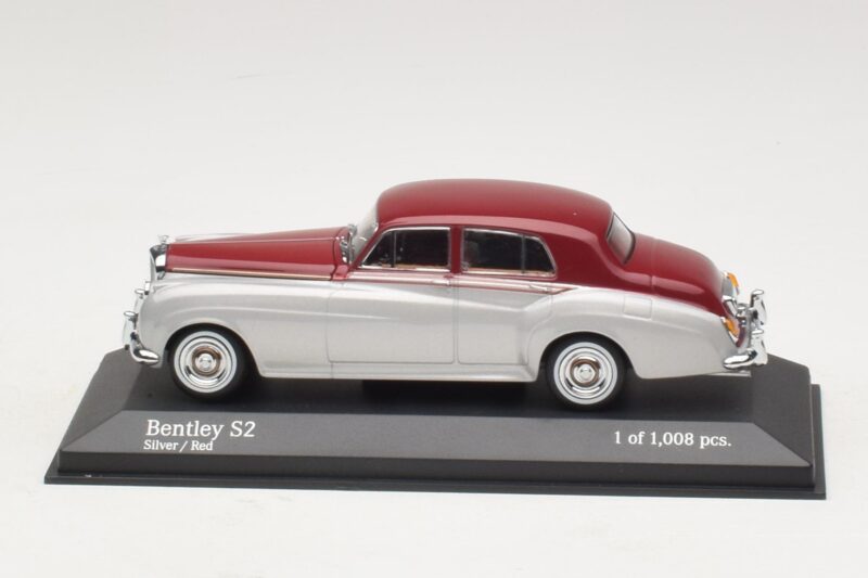 Bentley S2 Silber Rot Minichamps 1:43 Bentley S2 Silber Rot Minichamps 1:43 403139953 Metall
