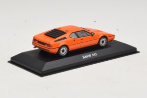 BMW M1 Orange Maxichamps 1:43 940025020 Metall – Bild 2 von 4