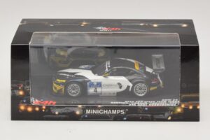 BMW Z4 GT3 Need for Speed Team #4 Hartung / Viebahn 24 Hours of Nürburgring 2011 Minichamps 1:43 437112904 Metall – Bild 5 von 5