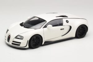 Bugatti Veyron Super Sport Weiss Minichamps 1:18 100110844 Metall