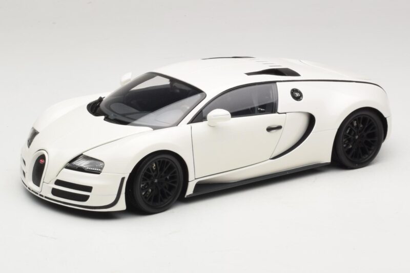 Bugatti Veyron Super Sport Weiss Minichamps 1:18 100110844 Metall