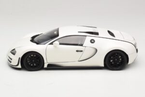 Bugatti Veyron Super Sport Weiss Minichamps 1:18 100110844 Metall – Bild 4 von 8