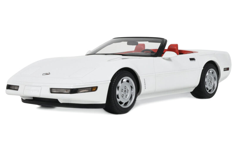 Chevrolet Corvette C4 Cabrio Arctic White GT Spirit 1:18 Chevrolet Corvette C4 Cabrio Arctic White GT Spirit 1:18 GT580 Resin