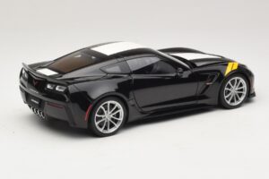 Chevrolet Corvette C7 Grand Sport Schwarz mit Weissen Streifen AUTOart 1:18 71273 Komposit – Bild 3 von 8