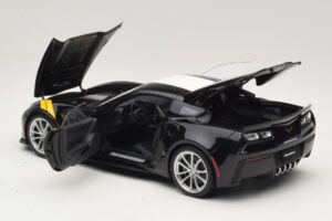 Chevrolet Corvette C7 Grand Sport Schwarz mit Weissen Streifen AUTOart 1:18 71273 Komposit – Bild 5 von 8