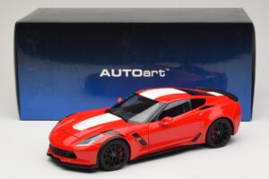 Chevrolet Corvette C7 Grand Sport Rot mit Weissen Streifen AUTOart 1:18 71274 Komposit – Bild 8 von 8