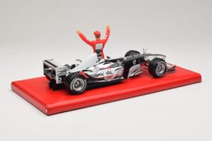 Ferrari F2004 #1 M. Schumacher Six Time World Champion 2004 Chrom Silber Hot Wheels 1:18 C7332 Metall – Bild 2 von 6