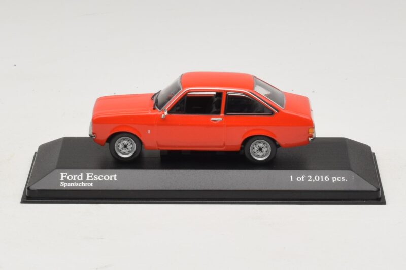 Ford Escort Mk2 Spanish Red Minichamps 1:43 Ford Escort Mk2 Spanish Red Minichamps 1:43 400084100 Metall