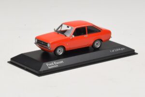 Ford Escort Mk2 Spanish Red Minichamps 1:43 400084100 Metall – Bild 2 von 4