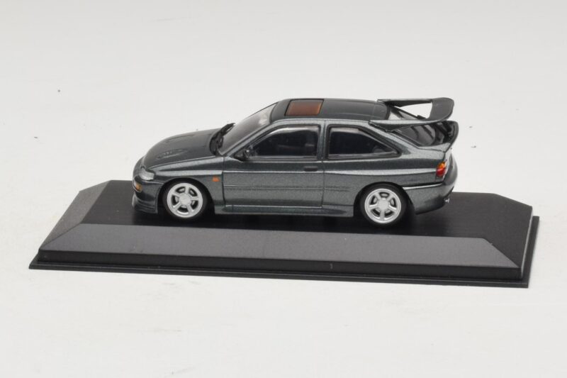 Ford Escort RS Cosworth Dunkelgrün Metallic Minichamps 1:43 430086300 Metall