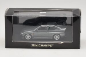 Ford Escort RS Cosworth Dunkelgrün Metallic Minichamps 1:43 430086300 Metall – Bild 4 von 4