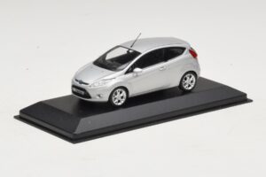 Ford Fiesta Mk7 Moondust Silver Metallic Minichamps 1:43 403088003 Metall – Bild 2 von 4