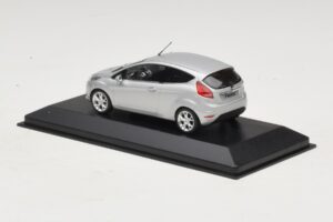 Ford Fiesta Mk7 Moondust Silver Metallic Minichamps 1:43 403088003 Metall – Bild 3 von 4