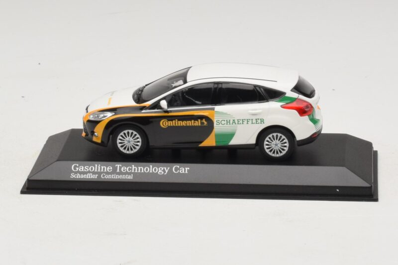 Ford Focus Benzin-Technologiefahrzeug Continental Schaeffler Minichamps 1:43 Ford Focus Benzin-Technologiefahrzeug Continental Schaeffler Minichamps 1:43 AB65A Metall