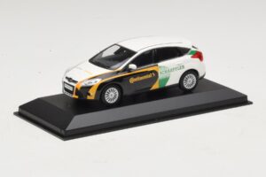 Ford Focus Benzin-Technologiefahrzeug Continental Schaeffler Ersatzverpackung Minichamps 1:43 AB65A-R1 Metall – Bild 2 von 4