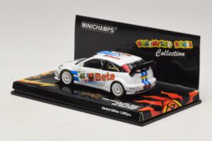 Ford Focus RS WRC #46 V. Rossi / C. Cassina RAC Rally 2007 Beschädigte Verpackung Minichamps 1:43 400078446-O1 Metall – Bild 3 von 5