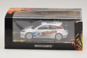 Ford Focus RS WRC #46 V. Rossi / C. Cassina RAC Rally 2007 Beschädigte Verpackung Minichamps 1:43 400078446-O1 Metall – Bild 5 von 5