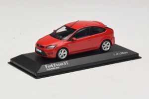 Ford Focus ST Mk2 Rot Minichamps 1:43 400087301 Metall – Bild 2 von 4