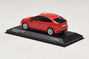 Ford Focus ST Mk2 Rot Minichamps 1:43 400087301 Metall – Bild 3 von 4
