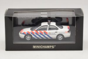 Ford Mondeo Mk1 Limousine Polizei Minichamps 1:43 433082091 Metall – Bild 4 von 4