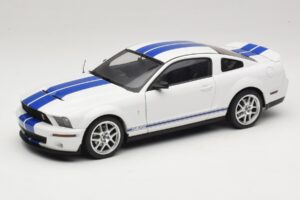 Ford Shelby Cobra GT500 Concept Weiss mit Blauem Streifen AUTOart 1:18 73052 Metall